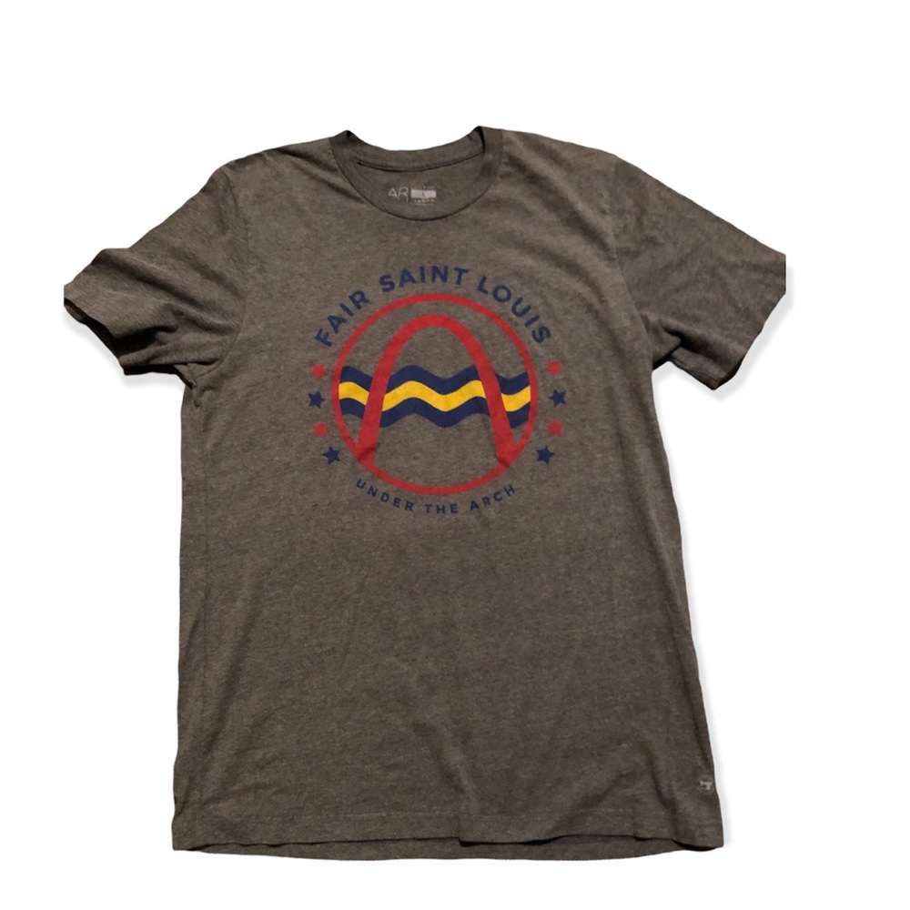 Saint Louis Fair arches, under the arches gray short sleeve tee